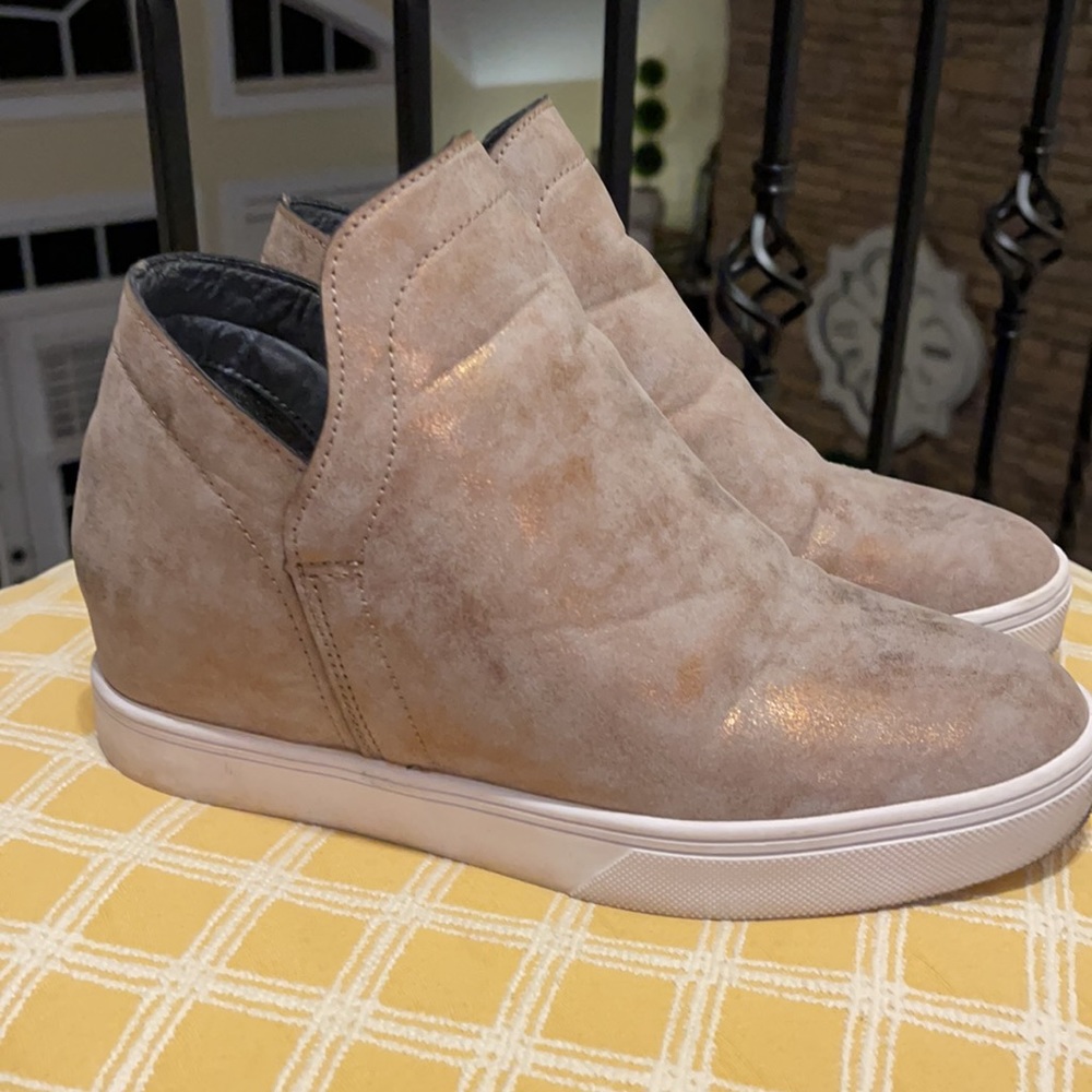 Boutique metallic ankle booties sneakers size 8